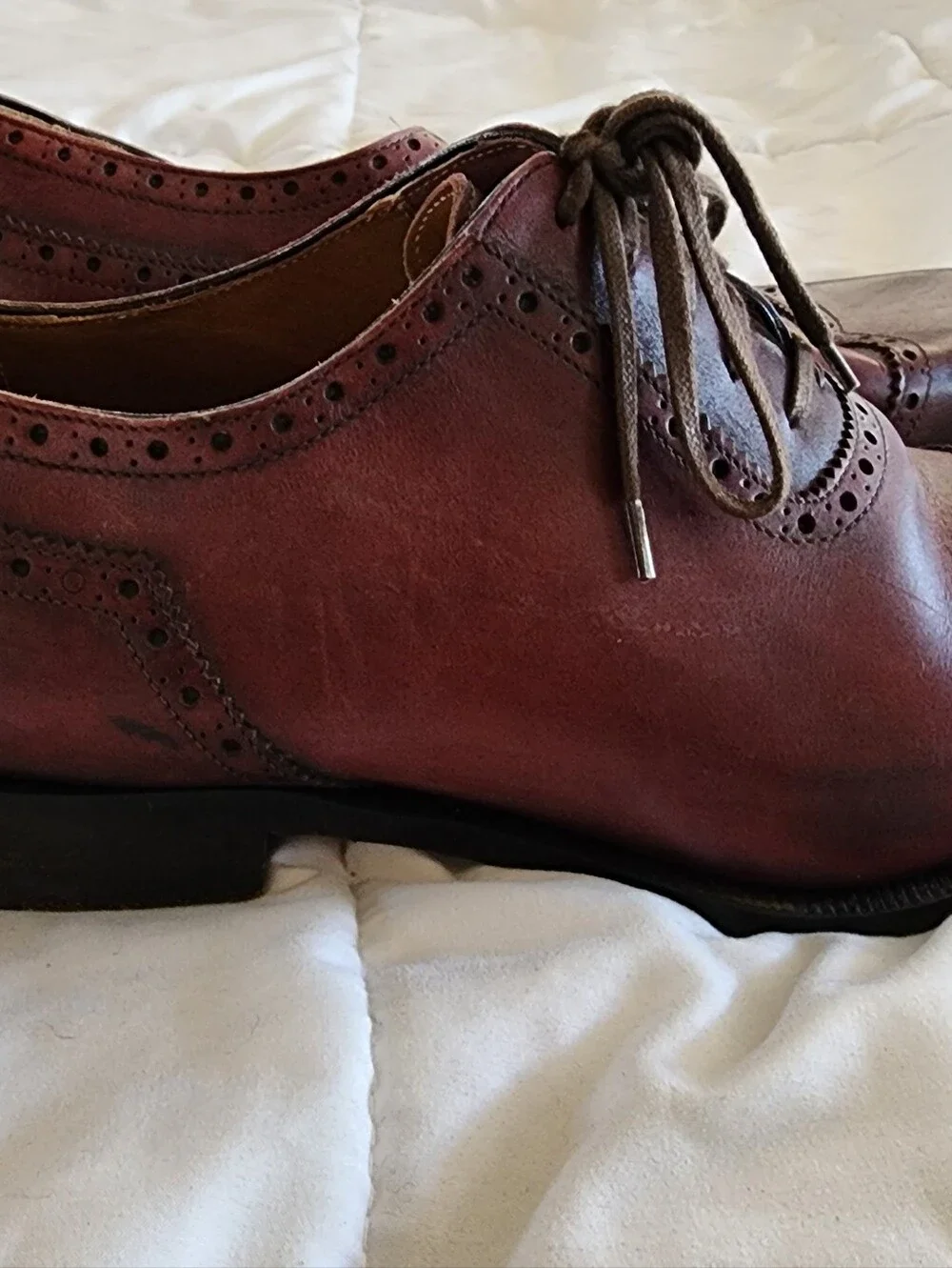 Classic Men's Burgundy Leather Wingtip Oxford